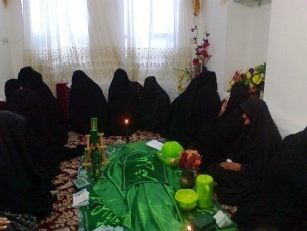 آفت‌های مجالس روضه زنانه؛ از مریدان تعصبی تا اخذ پول برای دعا کردن